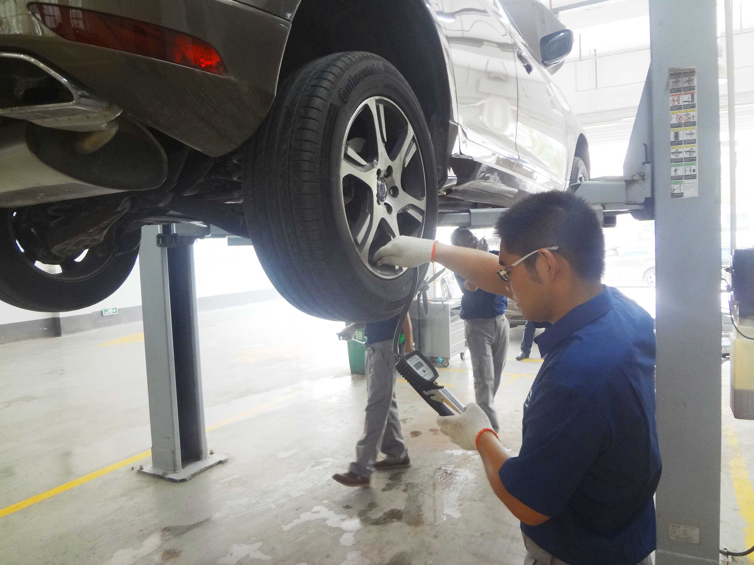 轮胎花纹深度检查